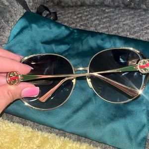 Authentic women Gucci sun glasses